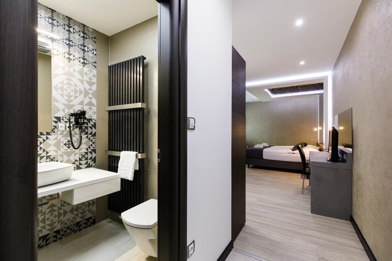 Modřice Hotel U Kostela מראה חיצוני תמונה