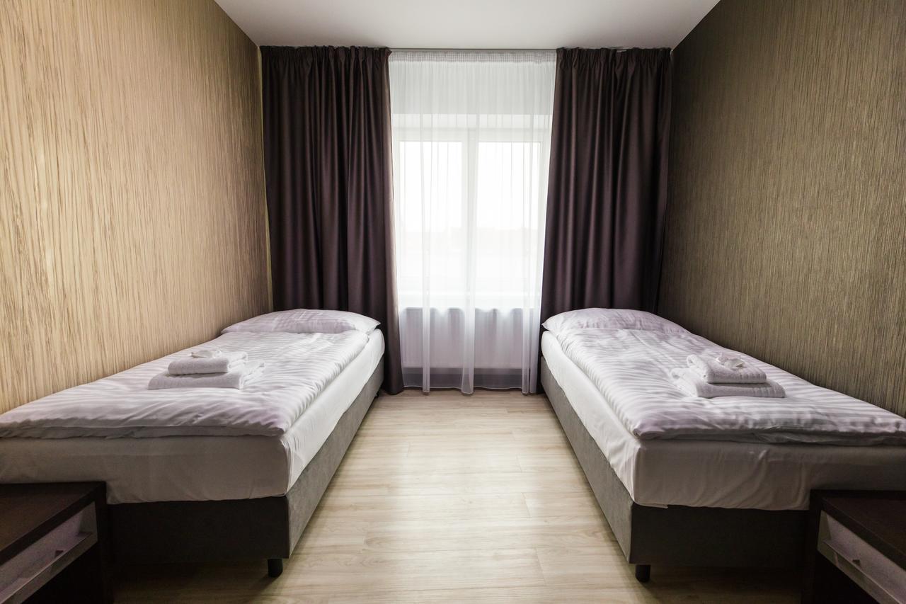 Modřice Hotel U Kostela מראה חיצוני תמונה