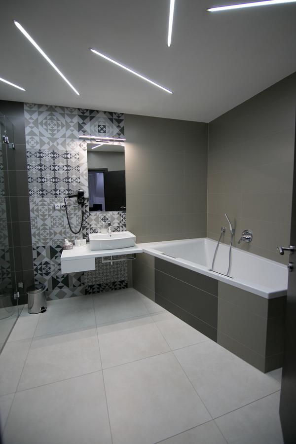 Modřice Hotel U Kostela מראה חיצוני תמונה